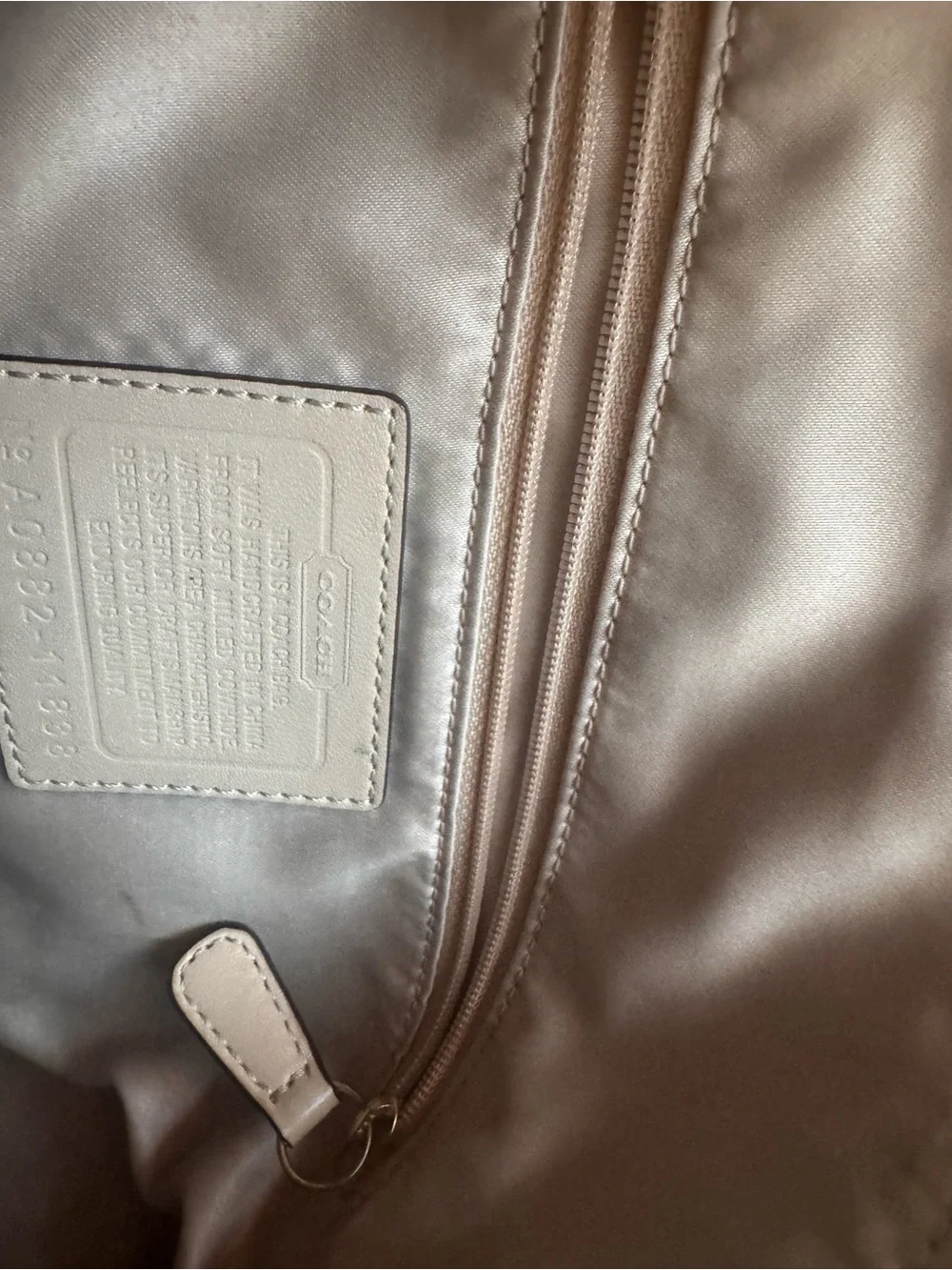 Coach Cream Pebbled Leather Hobo Shoulder Bag - Picture 2 of 3